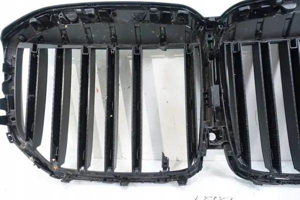 BMW X7 G07 Garniture Grille OEM 20240049221 - Occasion image 6