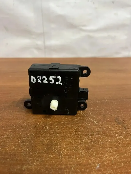 Renault OE D2252 Klepmotor - Gebruikt image 2