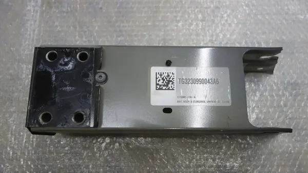 TESLA MODEL 3 2017-2023 Oikea yläpuristusalue 108814900F image 2