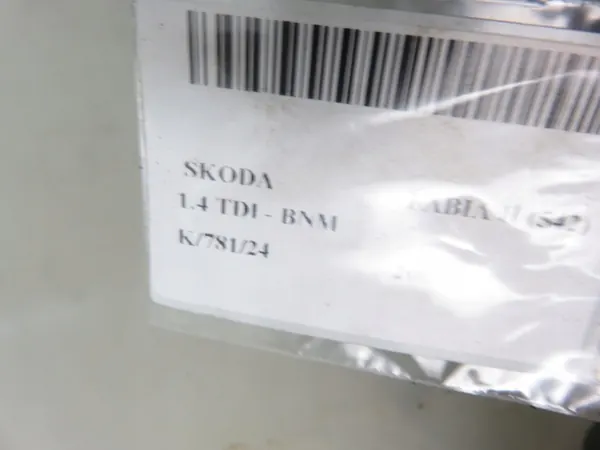 Fram höger drivaxel Skoda Fabia II 1.4 TDI image 8