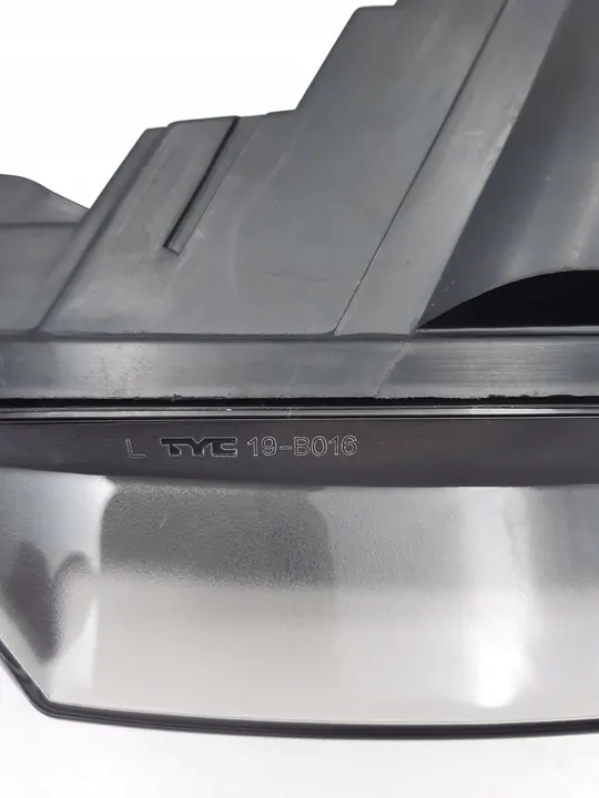 Farol de neblina dianteiro esquerdo BMW 1 E81 E87 H11 OEM 00850285A1 image 4