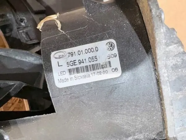 DRL LED esquerdo VW Golf VII GTE Halogéneo OEM 5GE941055 image 6