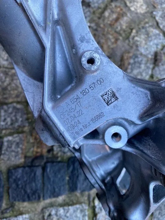 MERCEDES 654 Oljefilterbas 6541805700 image 10