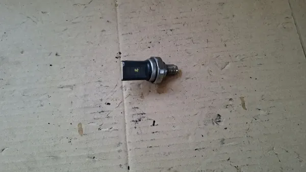 Sensor Pressão Combustível OEM PL03556 Nissan Qashqai image 2