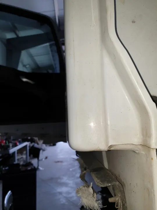Mercedes-Benz OEM 0006001005 EM Ohjaamokehys image 8
