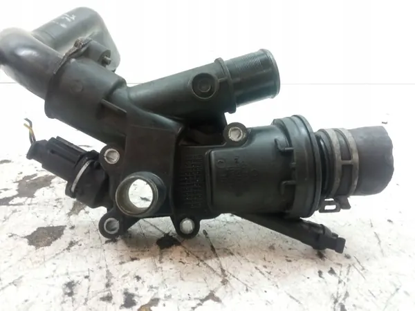 Carcasa de termostato Ford Mondeo Mk4 2.0 TDCI image 3