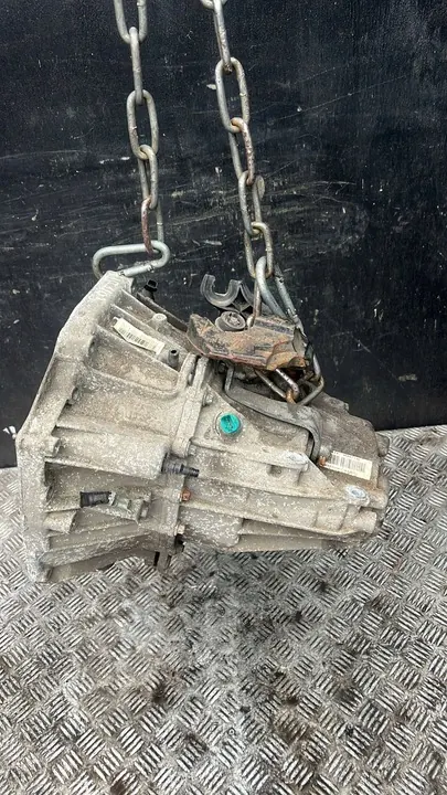 Manuaalivaihteisto Renault MEGANE III 2015 TL4056 image 4