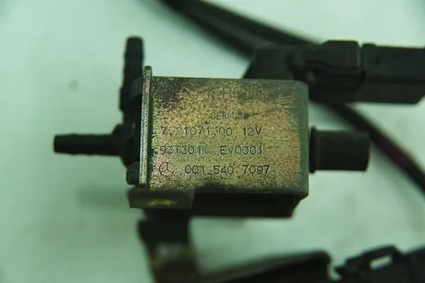 EGR Vacuum Valve Mercedes W140 C140 5.0 image 4