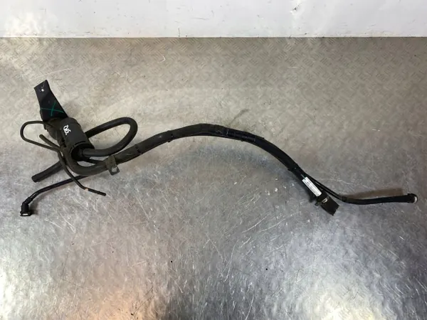 Jeep OE Tankstutzen OEM 068461478AA image 4