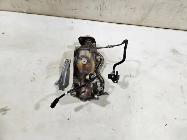 Katalysator Toyota Yaris Cross OEM FUTUBA F3090 5D5A image 2