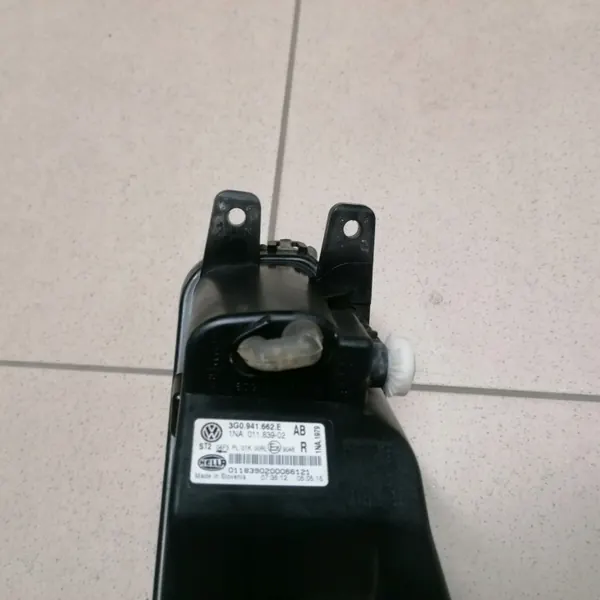 Ampare antibrouillard halogène OEM 3G0941662E VW Passat B8 image 5