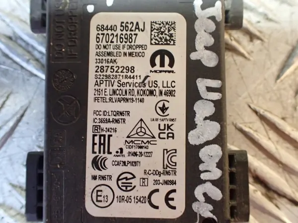 OEM 68629572AA Heckradar BLIS für Jeep Grand Wagoneer image 3