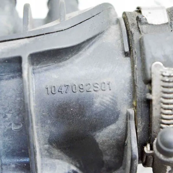 Colector de admisión Ford OEM 50989002 Focus III 1.0L image 7