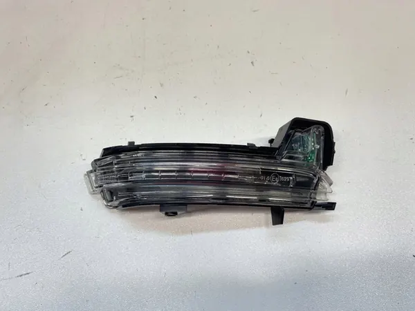 Luzes de sinalização adicionais Skoda OE 565949102 image 3