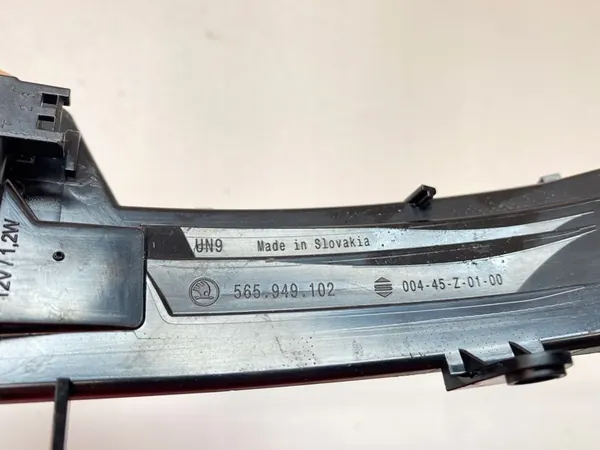 Luzes de sinalização adicionais Skoda OE 565949102 image 5