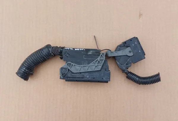 OEM WTYCZKI KOSTKI KOMPUTERA pour Toyota Yaris IV image 2