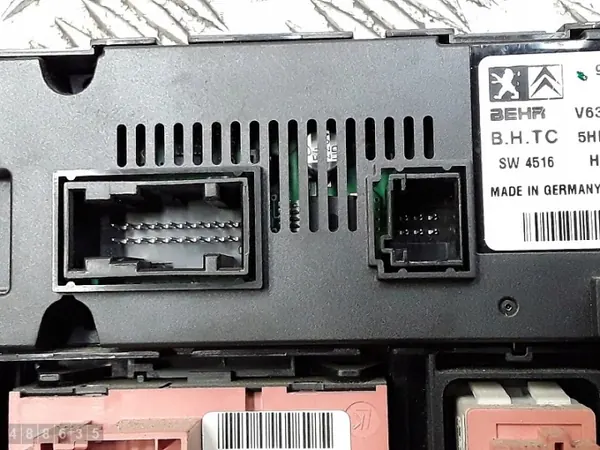 Module de contrôle AC Peugeot 407 OEM 96715292xn image 5