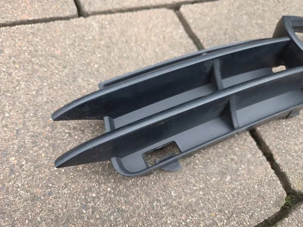 Rejilla de parachoques delantera AUDI A3 8P izquierda 8P4807681B image 2