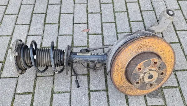 OEM 6859004 Rechter MacPherson-veerpoot voor BMW 4 F32 image 4