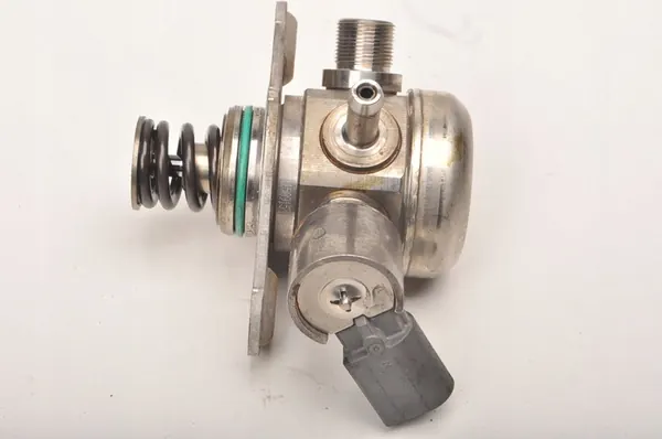 BRANDSTOF POMP MERCEDES A-KLASSE W176 AMG A45 A1330700001 image 2