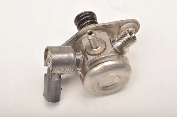 BRANDSTOF POMP MERCEDES A-KLASSE W176 AMG A45 A1330700001 image 3