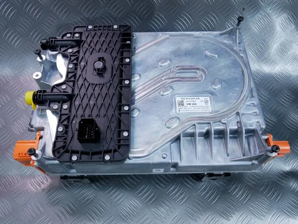 Chargeur embarqué OEM 1N3915684AB pour VW ID Buzz Cargo image 2