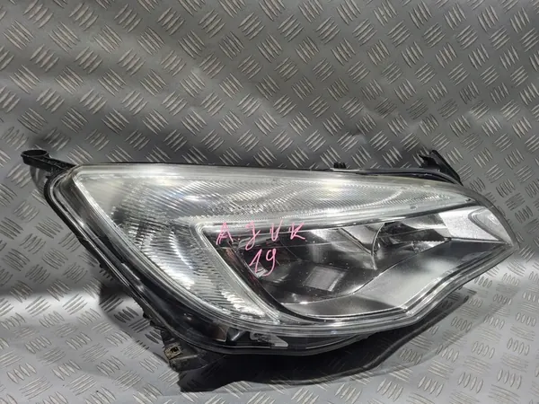 Oikea Etuvalo Opel Astra J image 3