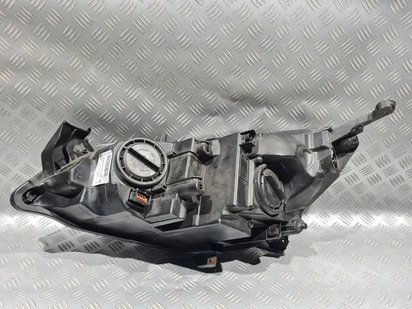 Oikea Etuvalo Opel Astra J image 5