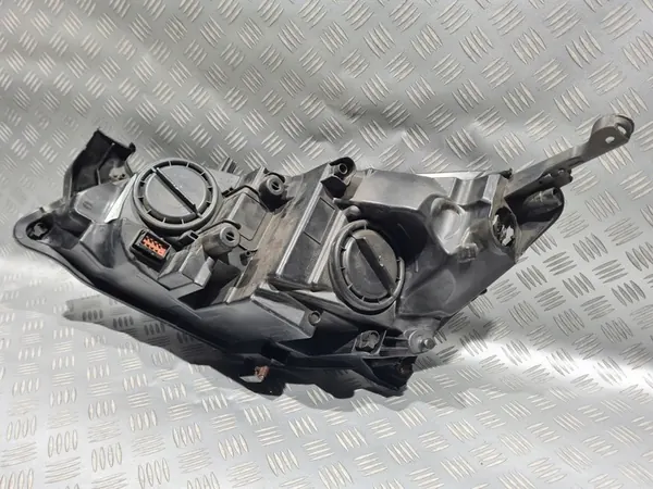 Oikea Etuvalo Opel Astra J image 6