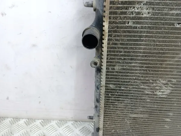 Radiateur d'eau Peugeot 307 2002 OEM 9647421380 image 3