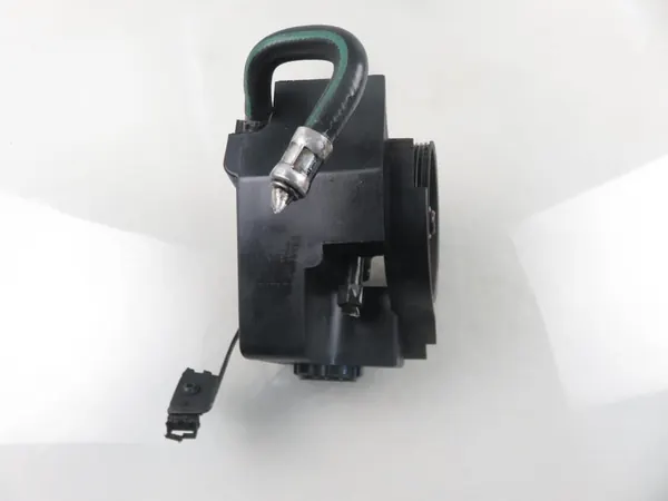 Servostyrningspump Peugeot 206 SW image 4