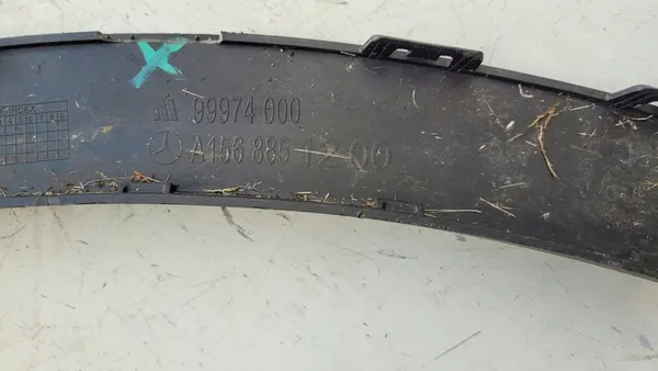 Mercedes-Benz GLA W156 Right Rear Fender Trim image 9