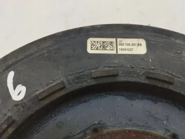 Porsche Kampiakselin hihnapyörä OEM 059105251 - Käytetty image 5
