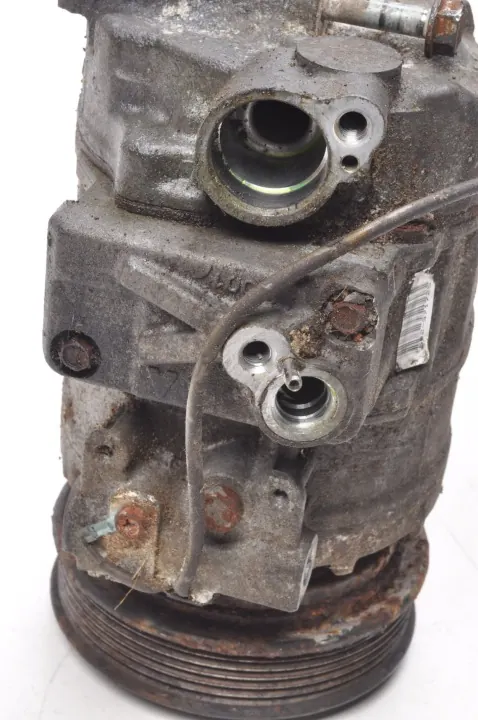 Compresseur A/C Porsche OEM 99612601152 - Boxster 986 2.7 image 10