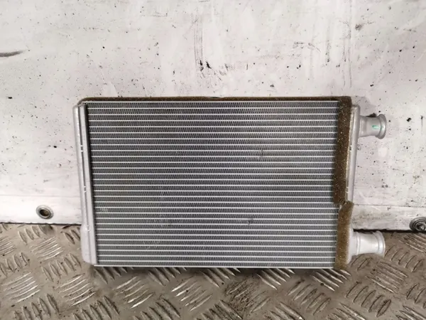 Chrysler Lämmitysydin OEM FBZ9318 - Käytetty image 3