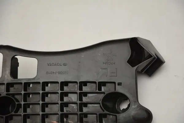 Parafango anteriore sinistro Toyota CHR 2016-2022 OEM image 3