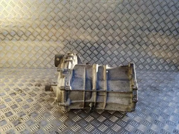 Audi Q7 Verteilergetriebe OEM 0BU341010N - Gebraucht image 4