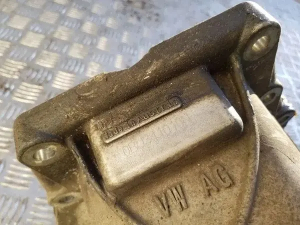 Audi Q7 Verteilergetriebe OEM 0BU341010N - Gebraucht image 5