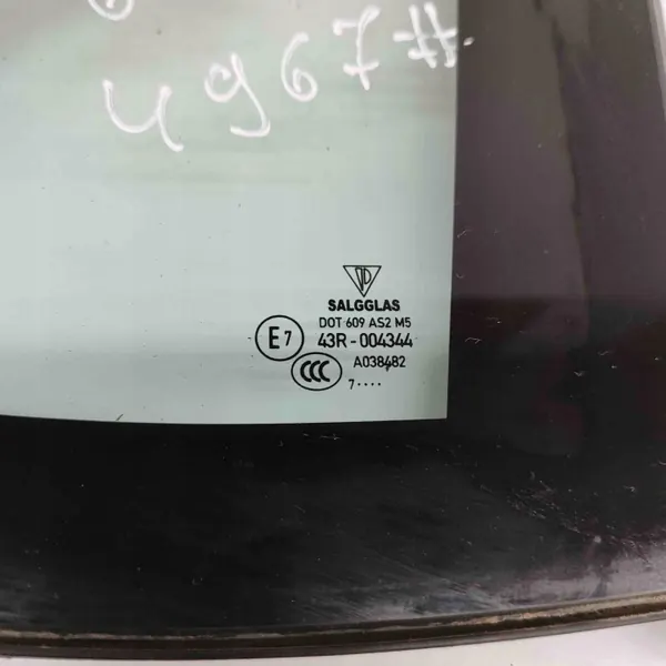Vitre arrière droite OEM 971845418A Porsche Panamera image 7
