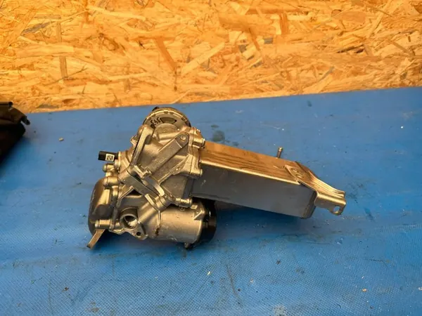 EGR-pakokaasujäähdytin Audi CRT 059131511DE 059131501AK image 2