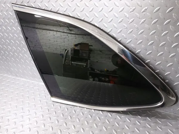 Vitre latérale arrière gauche OEM 65209AL030 image 3
