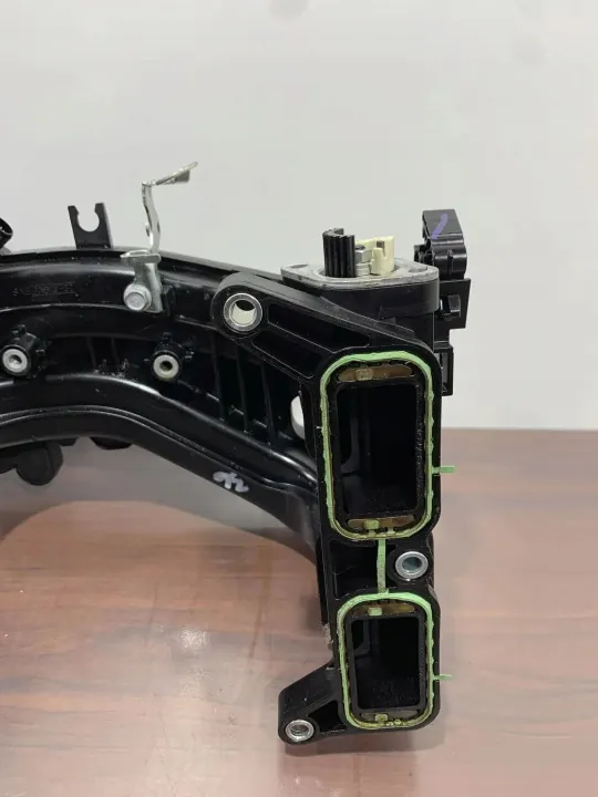 Colector de admisión Subaru OE OEM FBZ27200 - Usado image 10