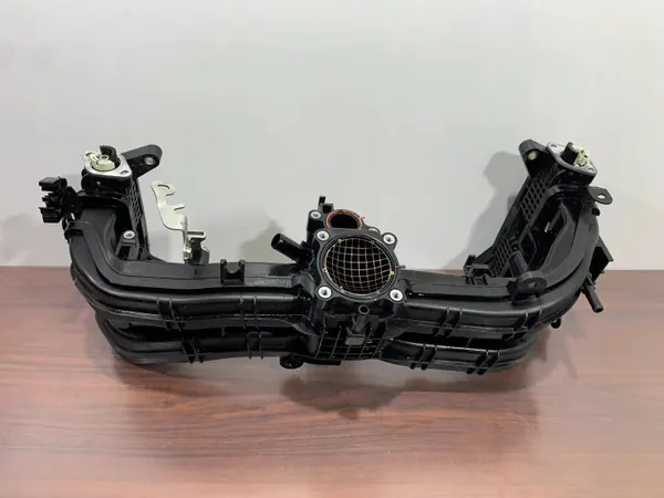 Colector de admisión Subaru OE OEM FBZ27200 - Usado image 3