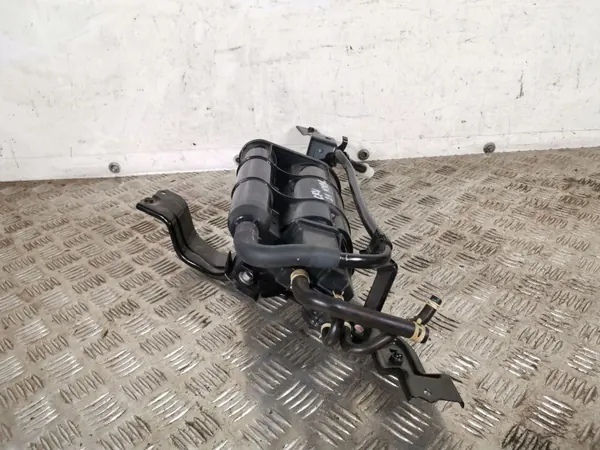OEM FBZ12135 Polttoainehöyrysuodatin - Käytetty image 3