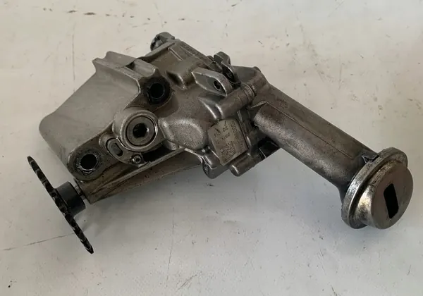 Olje pump Renault Mercedes 1.5 DCI 150008247R image 2