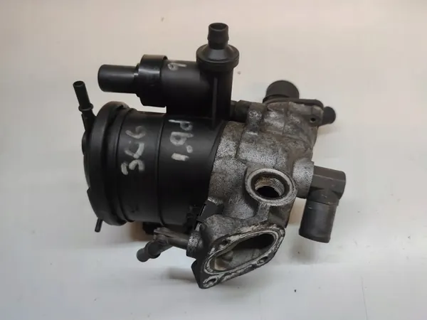 Citroen Polttoainesuodatin kotelo OE 9625224180 image 4