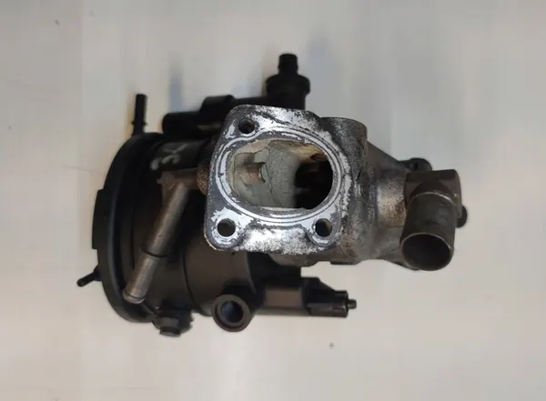 Citroen Polttoainesuodatin kotelo OE 9625224180 image 5