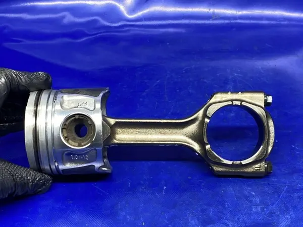 Mäntä Vipusarja OEM 55220730 Opel Insignialle image 5