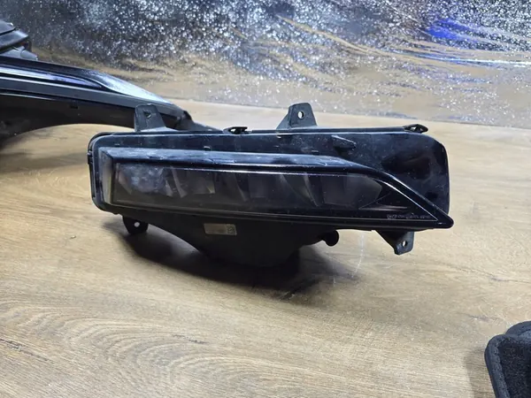 SKODA OCTAVIA IV 4 DRL HALÓGENO DIREITO 5E3941700 image 2