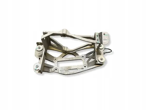 Braçadeira compressor AC Volvo usado OEM 32352687 image 2
